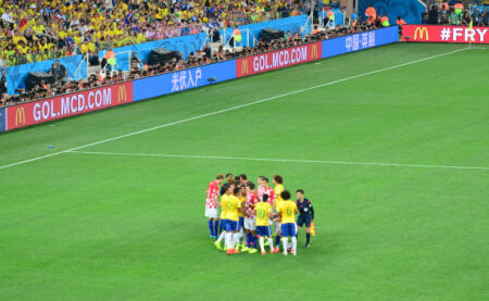 也不会贸然 也不会贸然