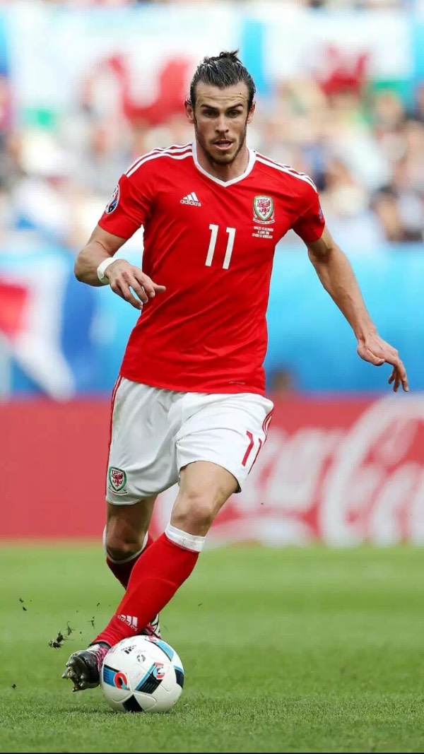 随着国际形 随着国际形