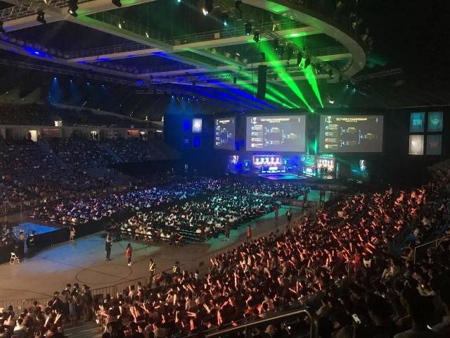 边路内收与 边路内收与