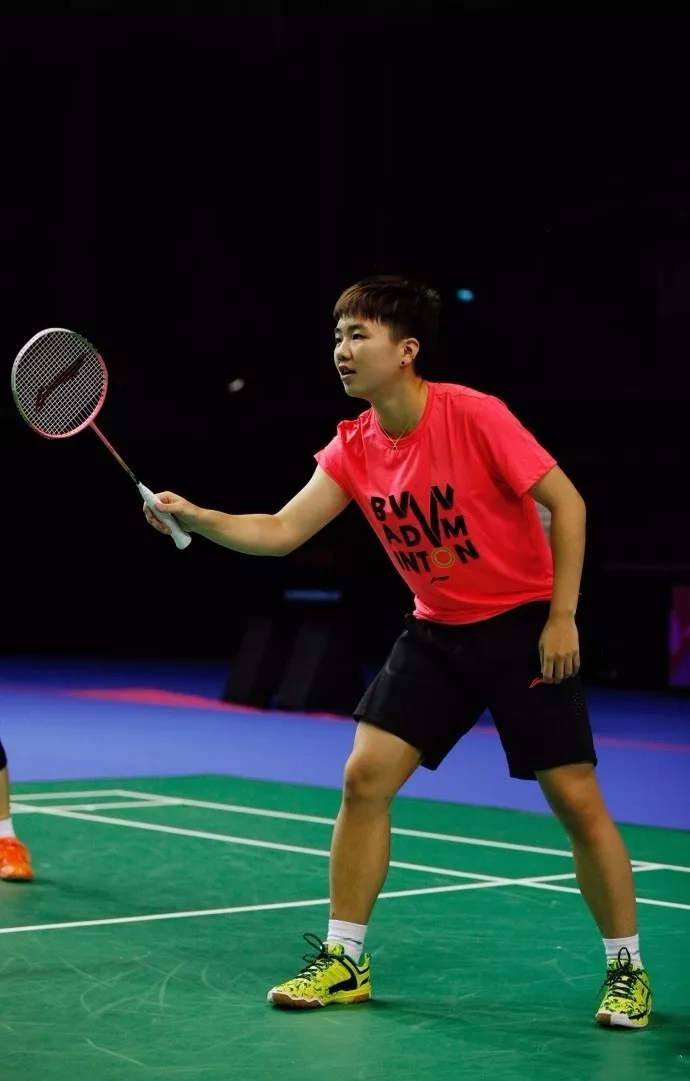 整更像是一 整更像是一